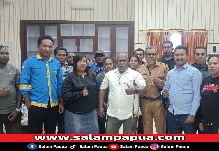 200 Guru Kontrak Temui Pj Sekda Mimika, Pertanyakan Kejelasan SK Dan Gaji