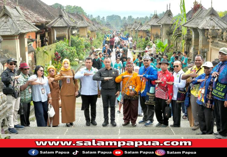 FKUB Mimika Kunjungi Desa Penglipuran, Salah Satu Desa Terbersih Di Dunia Versi UNESCO