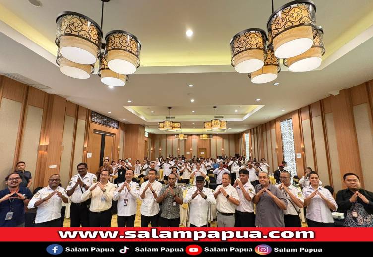 Tingkatkan Akurasi Data Sosial, Dinsos Mimika Sosialisasikan Aplikasi SIKS-NG Dan DTSEN