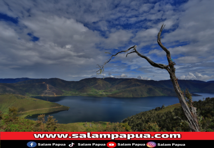 Misteri Sepasang Danau Yang Indah Di Pegunungan Arfak