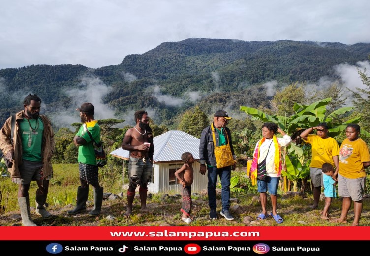 PARADE FOTO: Reses Ketua DPRD Mimika Di Kampung Angogin Tembagapura