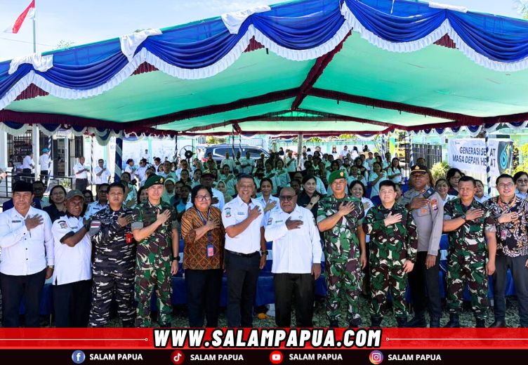 Foto bersama usai kegiatan (salampapua.com/Evita)