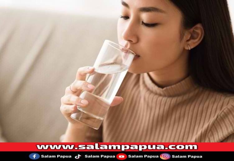 Mengenal Terapi Air Putih Beserta Risikonya