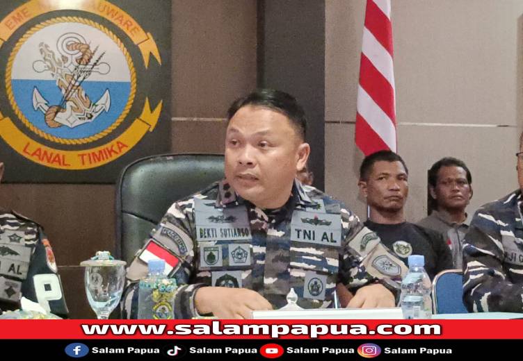 Lanal Timika Evakuasi Dan Periksa Kesehatan 13 Awak Kapal Yang Tenggelam Di Perairan Timika
