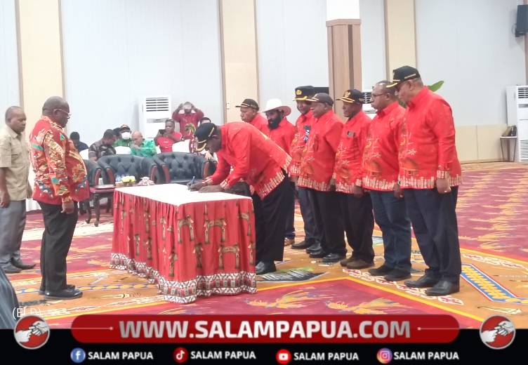 8 Kepala Suku Resmi Jadi Mitra Pemerintah, Gubernur Meki: Harus Menjaga Identitas Masyarakat