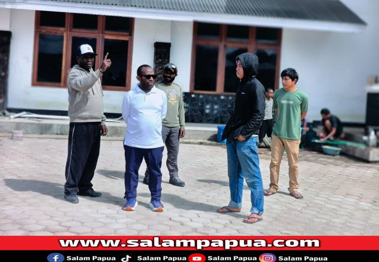Bupati Deiyai Tinjau Aula Tuyana, Nyatakan Siap Diresmikan