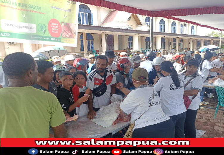 Daging Babi Segar Rp 100 Ribu Perkilo, Masyarakat Serbu Pasar Murah Pemkab Mimika