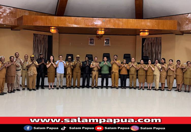 Bertahun-Tahun Pemerintahan Distrik Hoya Tanpa Kantor, Pegawai Cenderung Berada Di Kota