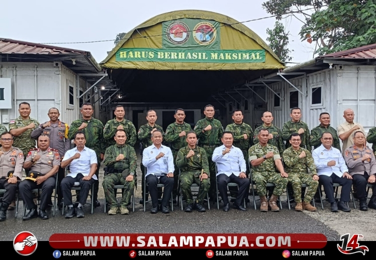 Kunker Ke Mimika, Menko Polkam RI Ingatkan TNI-Polri Bekerja Dengan Hati Dan Tetap Humanis