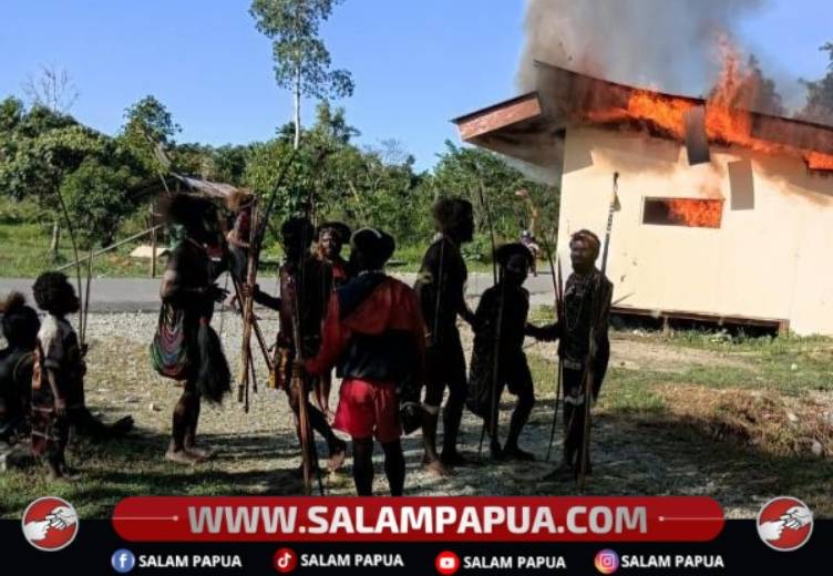 Aksi Warga Di Kwamki Narama: Jalan Ditutup, Pos Brimob Dibakar