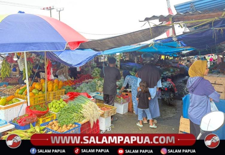 Harga Bahan Pokok Di Pasar Sentral Timika Relatif Stabil