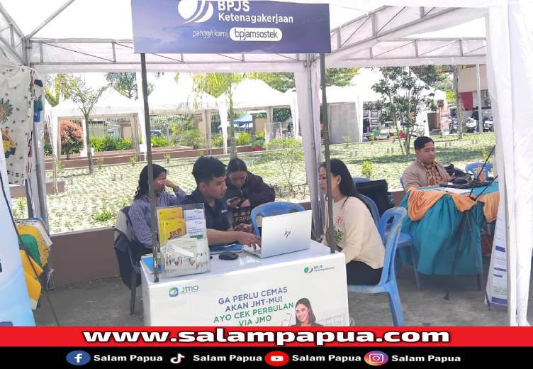 BPJS Ketenagakerjaan Sosialisasikan Program Di Festival UMKM HUT Mimika Ke-29
