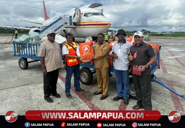 Pemkab Nduga Terima Peralatan Darurat Dari BNPB Pusat Untuk Warga Terdampak Bencana