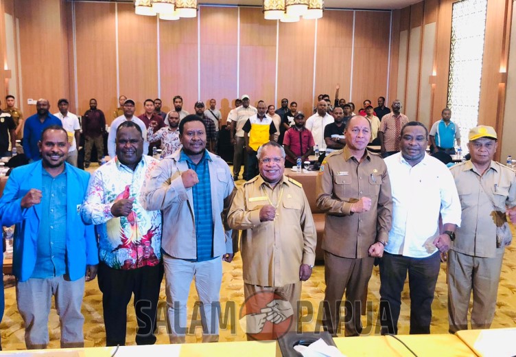 ASKAB PSSI Mimika Gelar KLB Pilih Ketua Baru, Bupati Mimika: Buang Egoisme Kalau Mau Sepakbola Maju