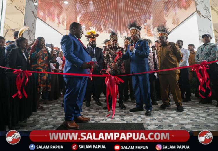 Resmikan Graha Sinode GKII, Wagub Papua Tengah Serukan Persatuan Dan Stop Perang Suku
