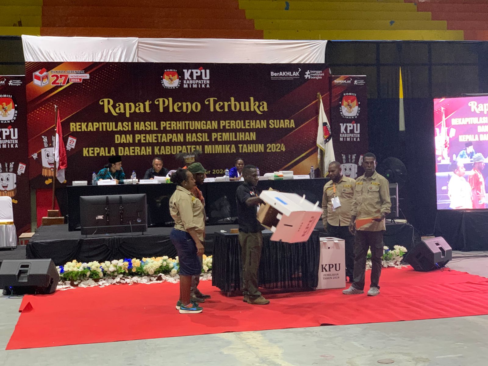 Kuasa Hukum JOEL Akan Laporkan KPU Dan Bawaslu Mimika Ke DKPP Terkait Suara Pilkada Di Distrik Mimika Timur Jauh
