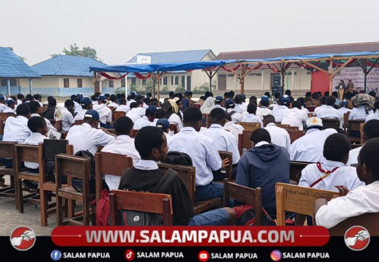 Suasana acara Bulan Bahasa menyambut HUT Sumpah Pemuda ke-98 di Kenyam, Senin (19/10/2026)(Salampapua.com/Elea Worom)
