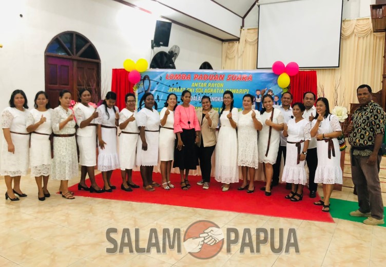 Sambut HUT GKI Di Tanah Papua Ke-67, Jemaat GKI Solagratia Nawaripi Gelar Lomba Paduan Suara