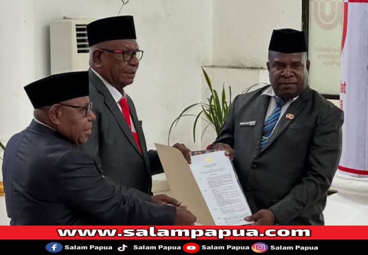 Bupati Rettob Lantik Abraham Kateyau Sebagai Pj Sekda Mimika