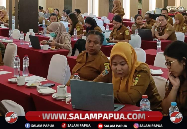 Para kepala Puskesmas dan operator masing-masing saat mengikuti evaluasi dua program inovasi unggulan, yakni Puskesmas Jalan Kaki (Pusjaki) dan Kunjungan Kerja (Kaka Sehat), di Hotel Horison Diana, Jalan Budi Utomo, Timika, Senin (31/8/2026)(Salampapua.com/Acik)