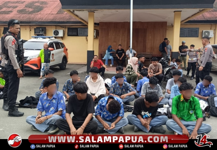 Nongkrong Dan Main Judi Domino Saat Jam Sekolah, Puluhan Pelajar Di Timika Diboyong Polisi