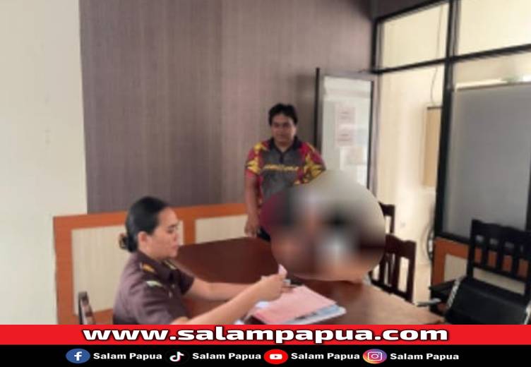 Tiga Pria Dan Seorang Gadis Pengedar Narkoba Diserahkan Ke Kejari Mimika