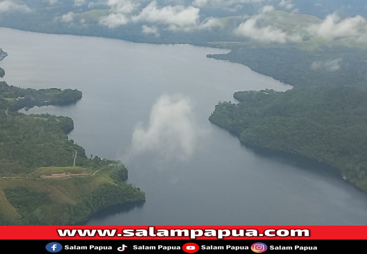 7 Danau Di Papua, Secantik Raja Ampat!