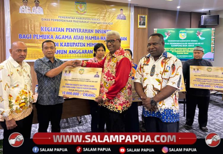 Pemkab Mimika Salurkan Rp12 Miliar Insentif Bagi 1.000 Tokoh Agama