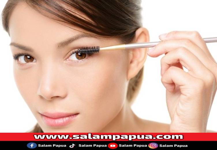 4 Cara Memanjangkan Bulu Mata Yang Benar