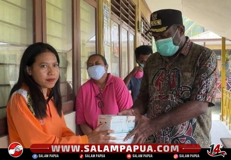 Siaga Kabut Asap, Dinkes Mimika Bagi Masker Gratis Ke Sekolah-Sekolah Di Atuka