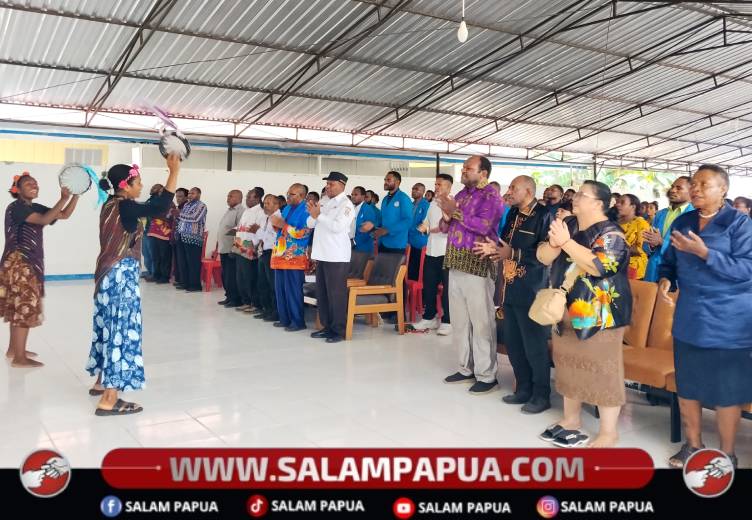 Hadiri Dies Natalis XIII STAK Nabire, Pemprov Papua Tengah Dorong Sinergi Pendidikan