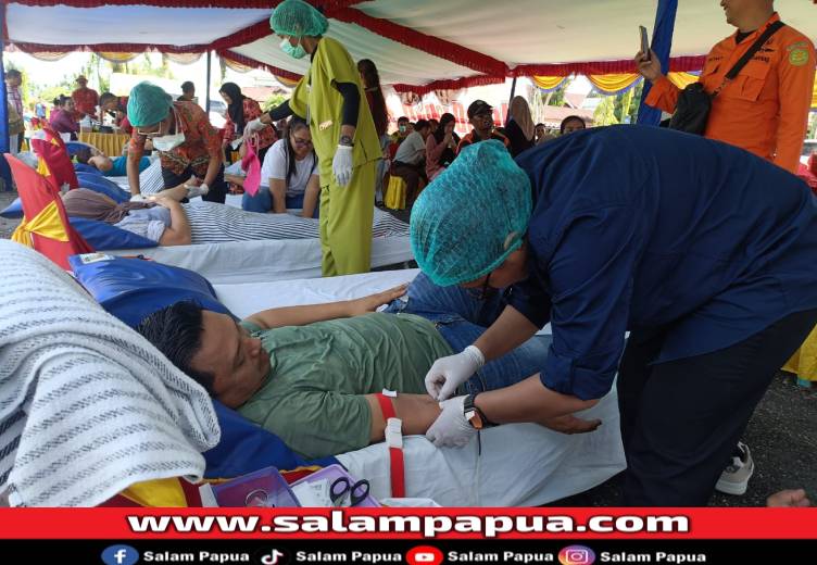 Kebutuhan Tinggi, FKDM Mimika Gelar Donor Darah Di RSUD Mimika