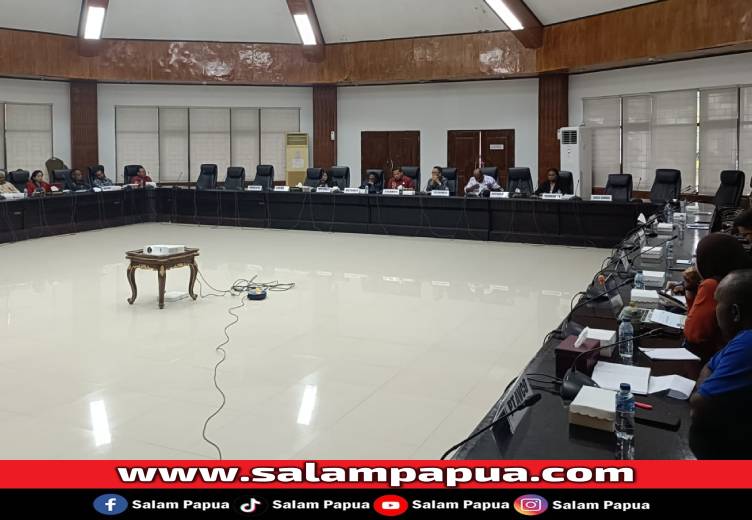 Subkontraktor Tak Mampu Paparkan Data Tenaga Kerja OAP, DPRK Mimika Tunda RDP