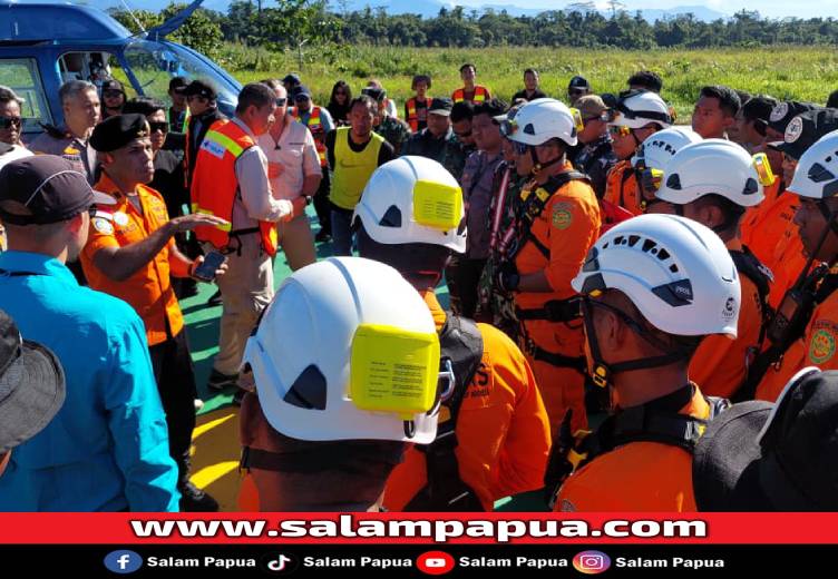 Tim SAR Gabungan Temukan Lagi Dua Jenazah Penumpang Helikopter PK IWS Di Jila