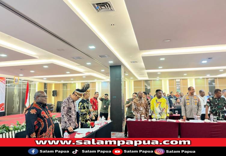 Gubernur Papua Tengah Minta Izin Tambang Dikembalikan Ke Daerah