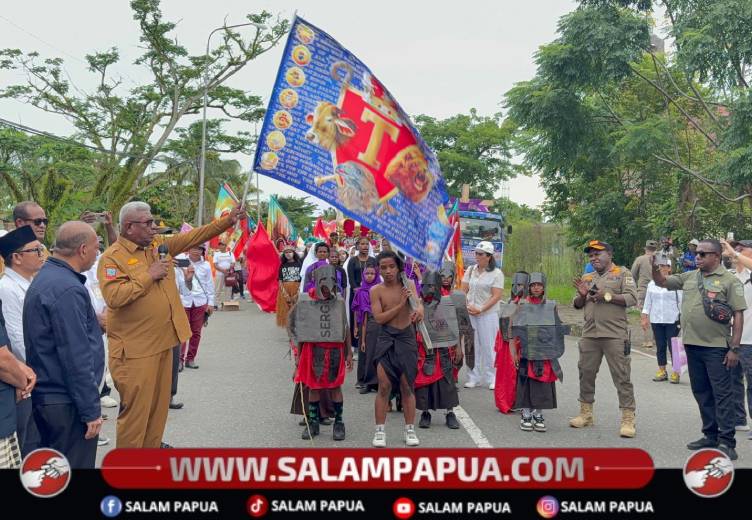 Lepas Parade Paskah PGGM, Bupati Mimika Ajak Warga Hidupi Nilai Kasih Dan Persatuan