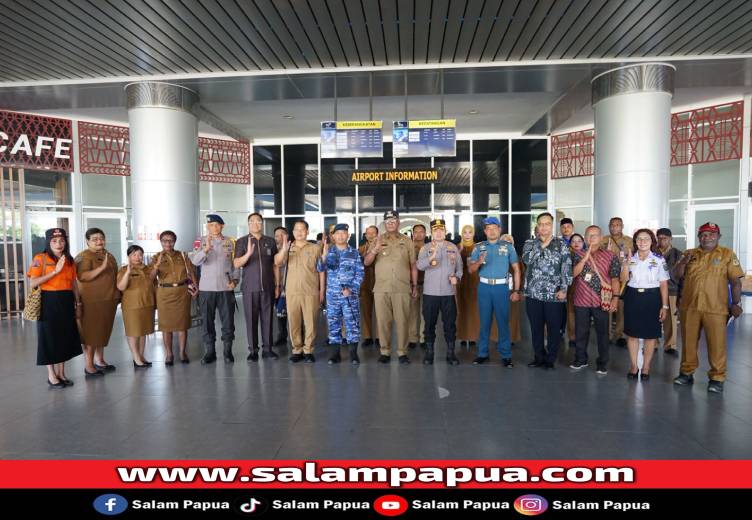 Bupati Mimika Instruksikan Lagu Indonesia Raya Dinyanyikan Setiap Pukul 10 Pagi