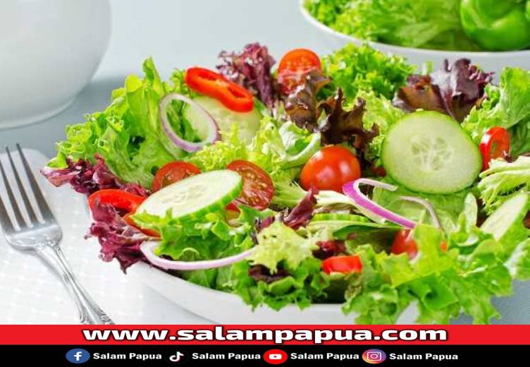 8 Sayuran Untuk Salad Yang Kaya Nutrisi
