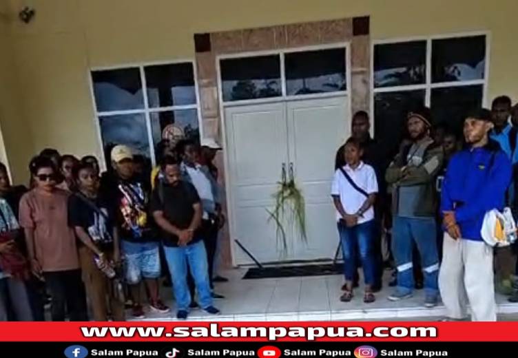 Tuntut Kuota Otsus, APA Palang Kantor BKPSDM Mimika