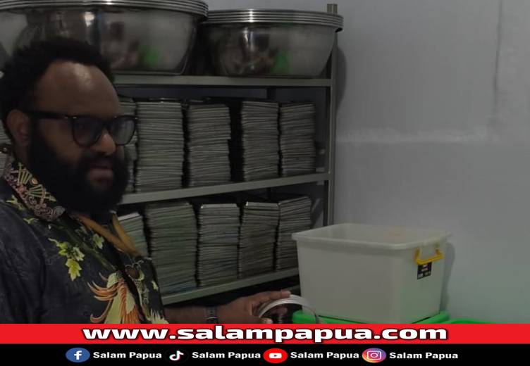 Demi Kualitas MBG, Araminus Omaleng Turun Langsung Awasi Dapur Di Nabire