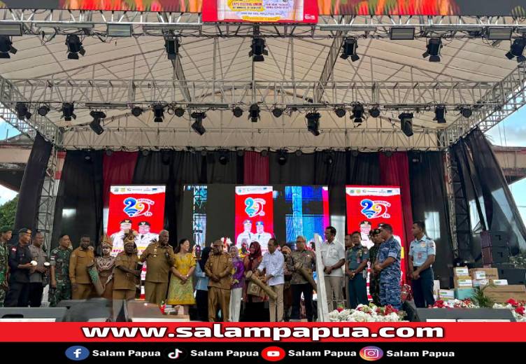 Deputi Kementerian Koperasi Dan UMKM Buka Expo Festival UMKM Mimika 2025