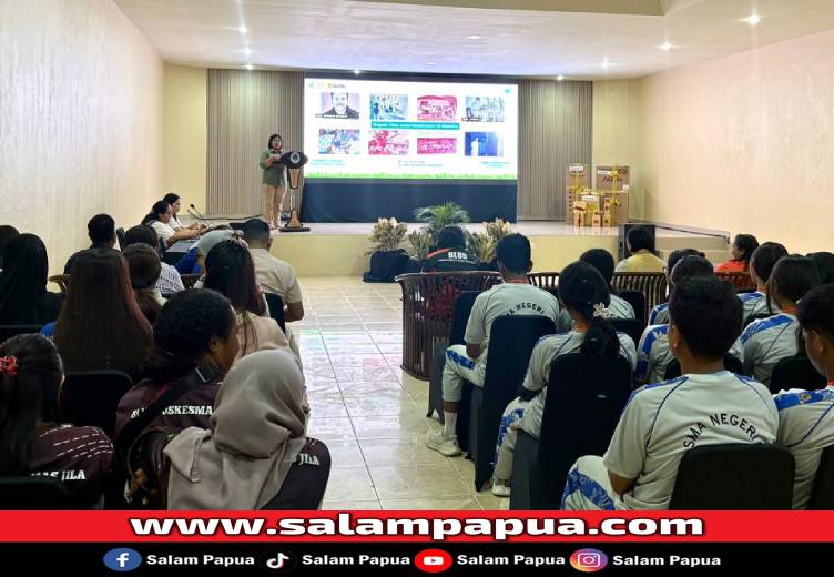 Penutupan Pameran Foto, Dinkes Mimika Beri Penghargaan Untuk Tenaga Kesehatan