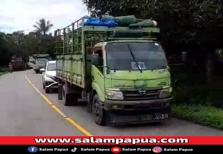 Dana Kebersihan Rp400 Juta Diduga Disunat, Warga Hiripau Palang Jalan