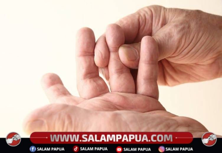 Jari Tangan Kaku, Inilah Penyebabnya