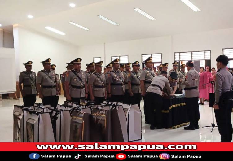 13 Pejabat Utama Polres Mimika Dimutasi, Kapolres: Mutasi Wujud Dinamika Organisasi