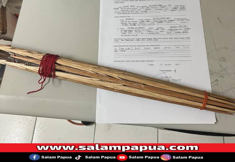 Polisi Amankan 13 Anak Panah Di Bandara Mozes Kilangin Timika
