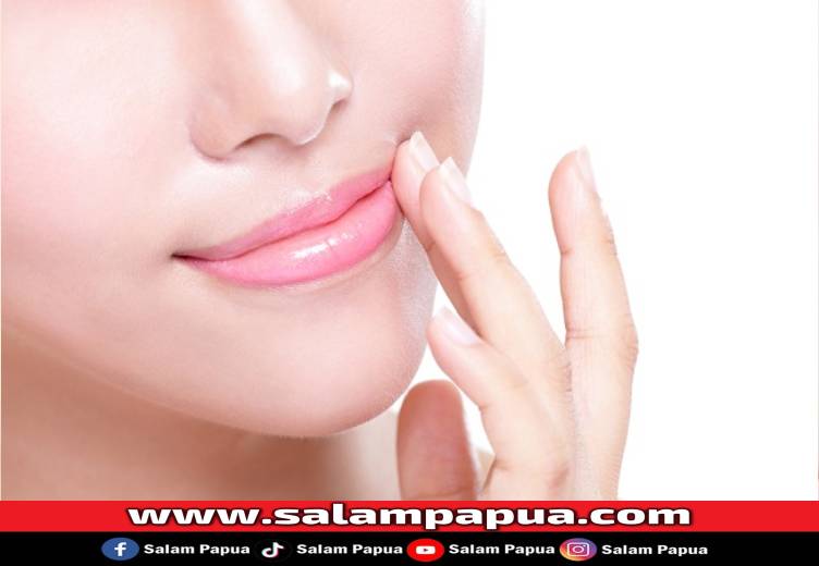 7 Cara Menghilangkan Bibir Hitam Agar Makin Percaya Diri