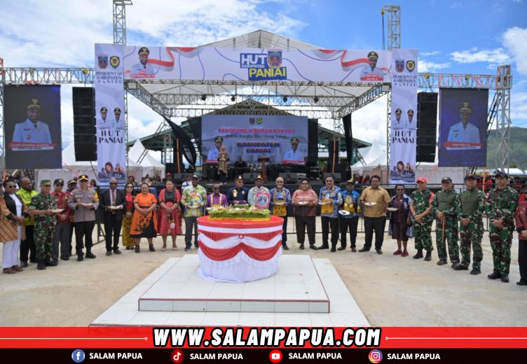 Wagub Deinas Geley Hadiri HUT Ke-29 Kabupaten Paniai, Tekankan Jaga Persatuan Dan Perkuat Kebersamaan