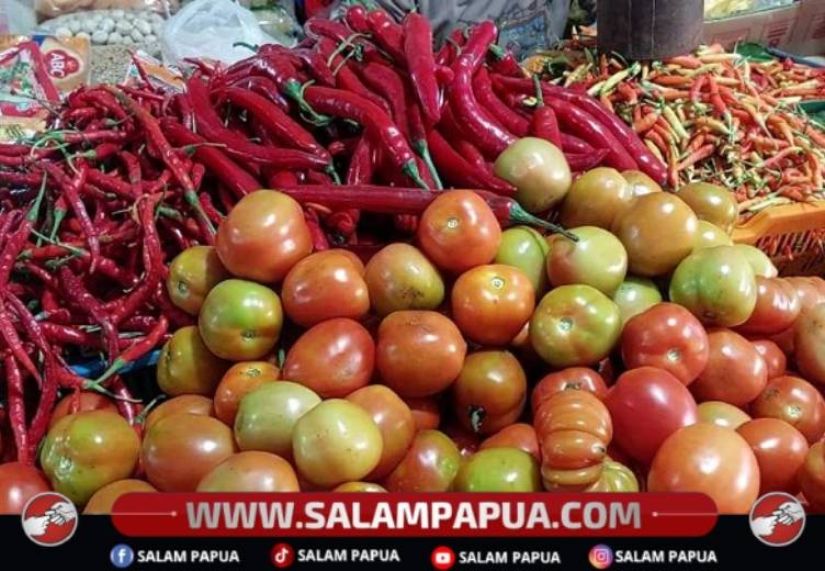 Harga Bahan Pokok Di Pasar Sentral Timika Stabil, Cabai Rawit Dan Tomat Turun