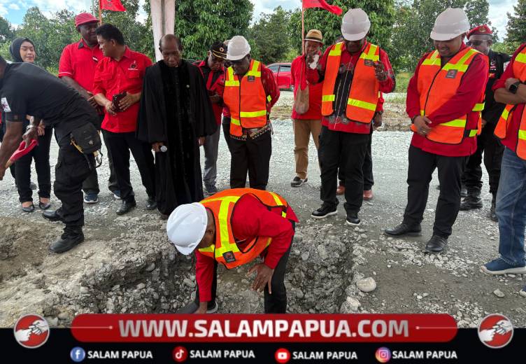 Ditandai Peletakan Batu Pertama, DPC PDI Perjuangan Mimika Bangun Kantor Baru